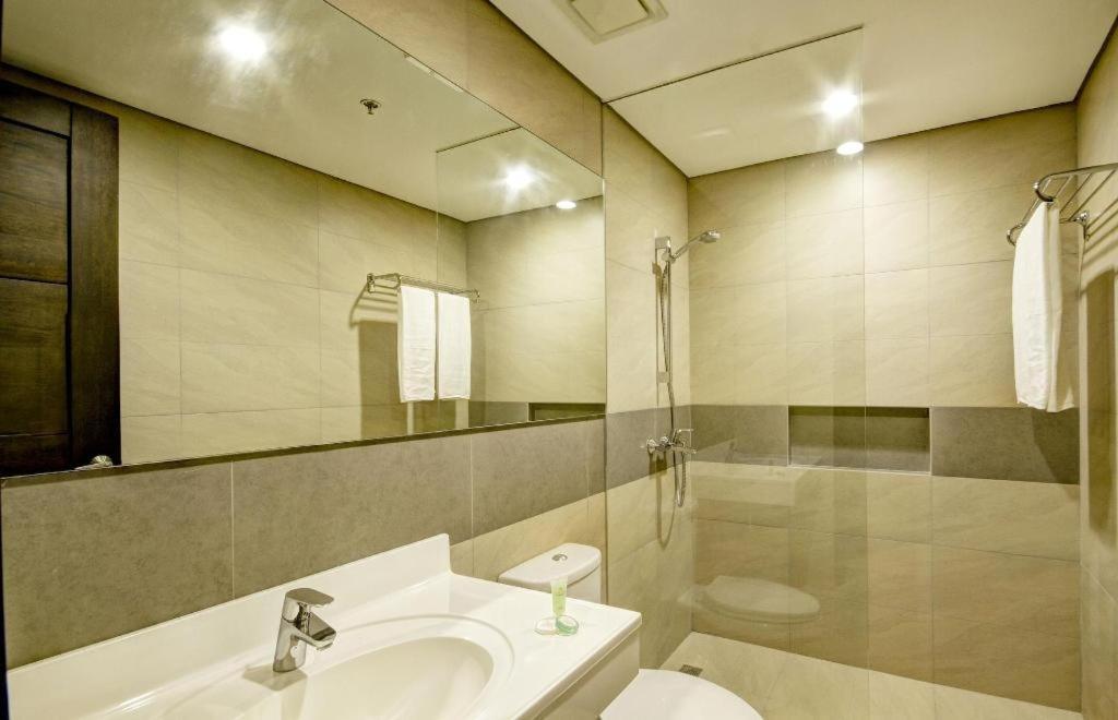 Sequoia Hotel Quezon City Exterior photo